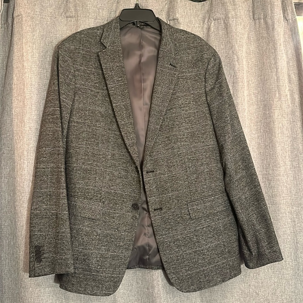 Banana Republic Full Suit- 44R - 36/30 Black and Gray plaid suit